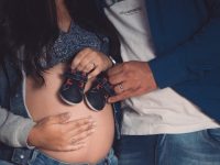 刚刚出生的婴儿怎么护理